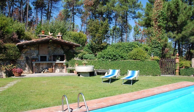 Beautiful private villa with A/C, WIFI, private pool, TV, terrace and panoramic view, close to L.