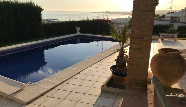 Beautiful private villa, magnificent sea and mountain views, saltwater pool