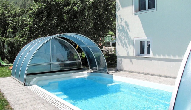 Beautiful private villa for 10 people with WIFI, private pool, TV and terrace