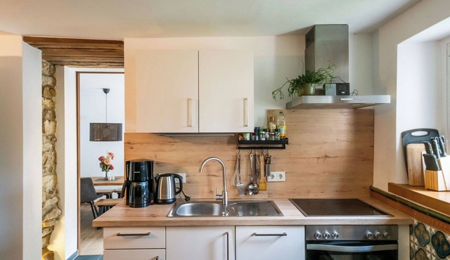 Beautiful private villa for 10 people with TV and terrace
