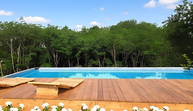 Beautiful private villa for 11 guests with A/C, private pool, WIFI, terrace and pets allowed
