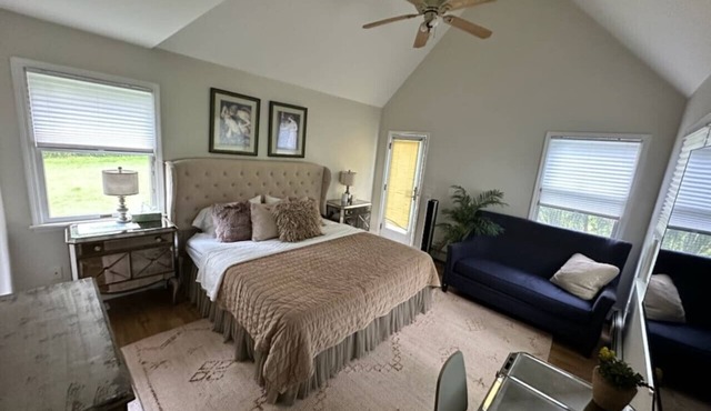 Beautiful Private Room Near Stony Brook University