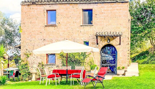 Beautiful private villa for 7 guests with WIFI and pets allowed