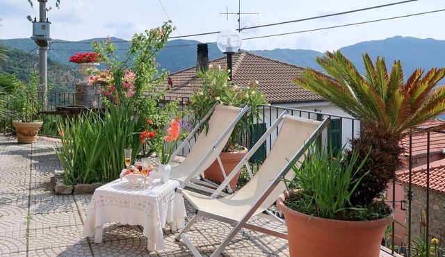 Beautiful private villa for 4 guests with WIFI, TV, terrace and panoramic view