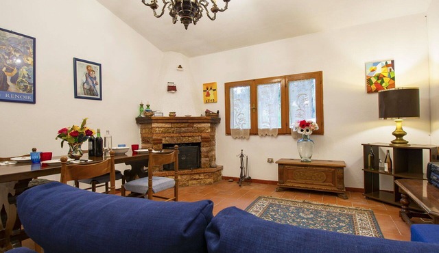 Beautiful private villa for 5 guests with WIFI, TV, patio and pets allowed