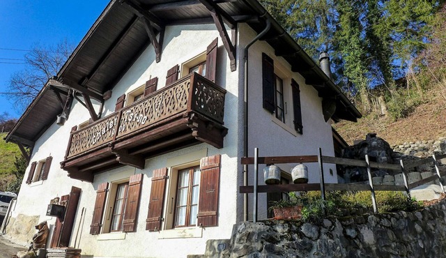 Beautiful private villa for 6 guests with WIFI, TV, terrace, pets allowed and parking