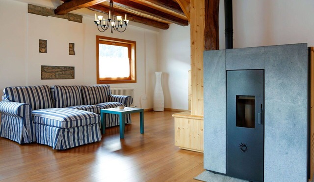 Beautiful private villa for 4 guests with WIFI and TV