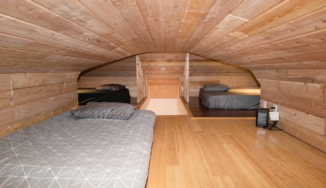 Beautiful quiet space located in the heart of Merritt suburbs.