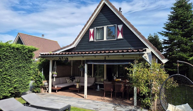Beautiful recently renovated holiday home for 9 people