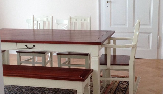 Beautiful Regensburg: Spacious and Bright Apartment in Great Location