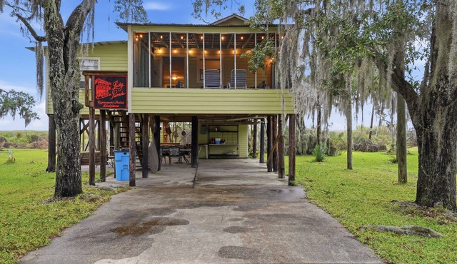 Beautiful, Relaxing, Spacious Cottage with view of Vermillion Bay!