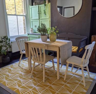 Beautiful seaside Willow Cottage hosted by Whitstable-Holidays