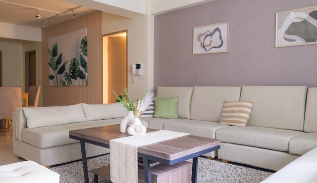 Beautiful Spacious 5B3b w/Kitchen & Living Room, 4min to Zhongxiao Dunhua MRT