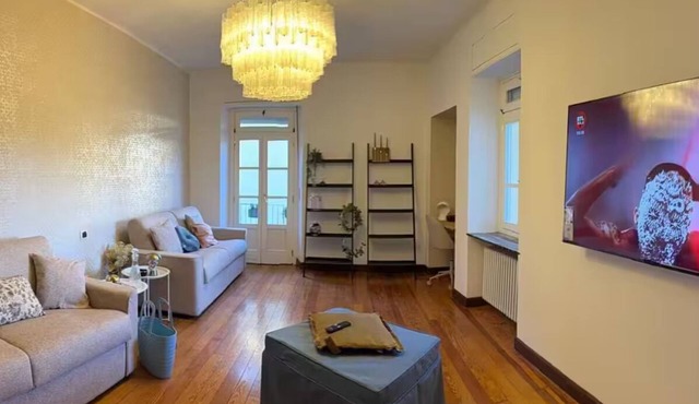 Beautiful spacious flat in the old town of Ivrea