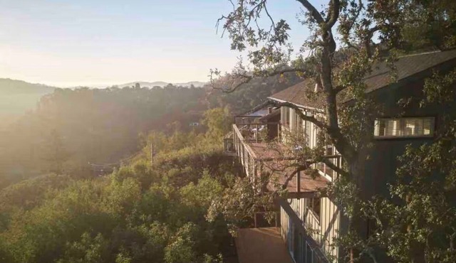 Beautiful, spacious home in a quiet San Anselmo setting with stunning views