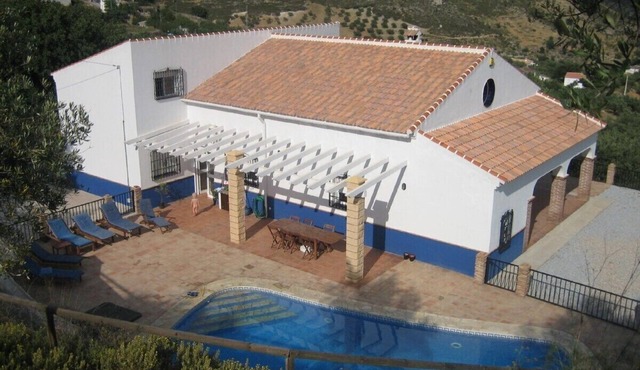 Beautiful spacious villa with fantastic views and private pool