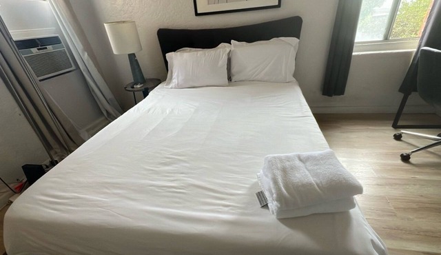 Beautiful Studio! Perfect for 2!