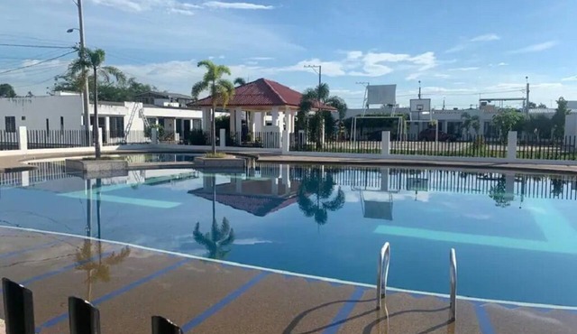 BEAUTIFUL SUMMER HOUSE NEAR GIRARDOT