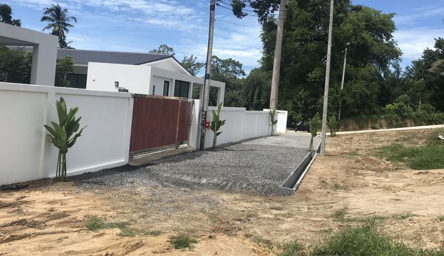 Beautiful recent 2 bedroom 95M2 villa with swimming pool