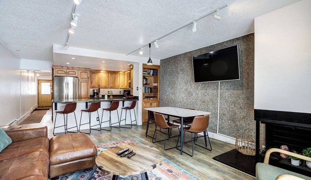 Beautiful Three Bedroom, Four Bathroom Townhome