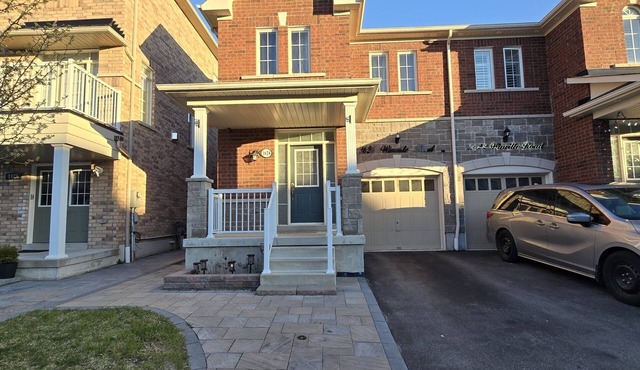 Beautiful three bedroom house in Pickering