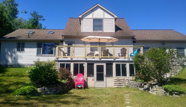 Beautiful three bedroom home located on the Cheboygan River.
