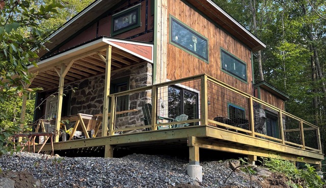 Beautiful Timberframe Cottage Nestled in Kumari of the Woods