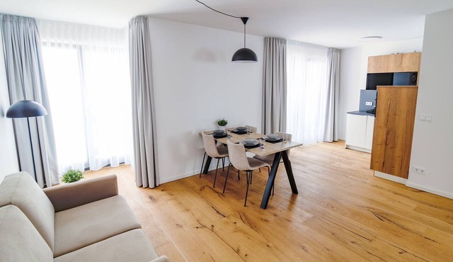 Beautiful two-room apartment on the 4th floor with lots of space