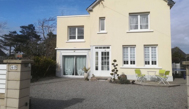 Beautiful villa furnished with tourism 4 stars, beach at 50m, all INCLUSIVE