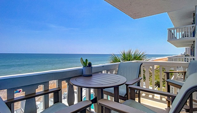 Beautiful Views on the Beach in Quiet Ormond Beach area