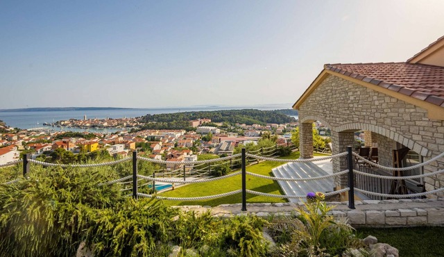 Beautiful Villa David