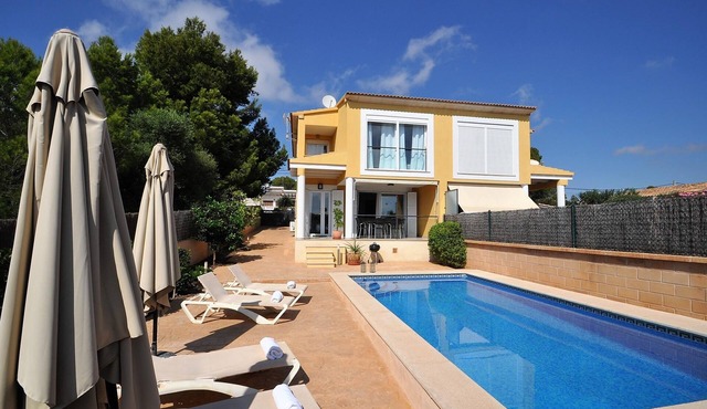 Beautiful Villa "Es Pas" with Pool, Air Conditioning, Wi-Fi, Terraces & Ocean Views
