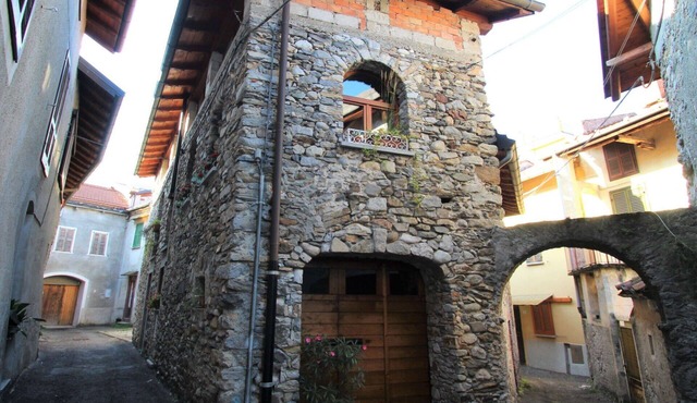 Beautiful villa for 4 guests with TV