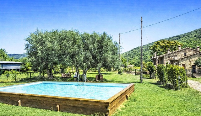 Beautiful villa for 5 people with WIFI, pool, TV and pets allowed