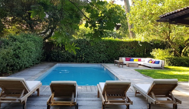 Beautiful villa in private park at Pyla - Heated pool - Tennis - 80m beach