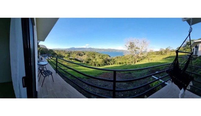Beautiful villa in front of lake Arenal Apt. #1