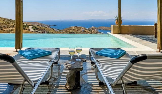 Beautiful villa in Kea island, 1st island under Athens, views Nicolas Golf