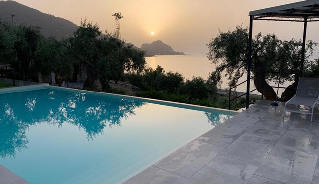 Beautiful villa on the seaside with pool