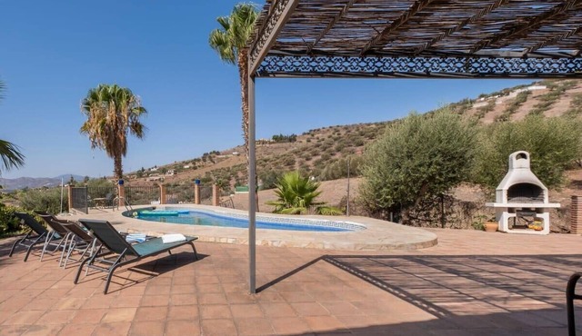 Beautiful Villa With Amazing Mountain Views