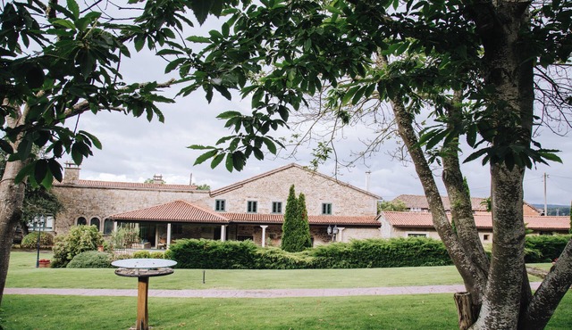 Beautiful Villa with garden and fireplace 10 minutes from the Ribeira Sacra