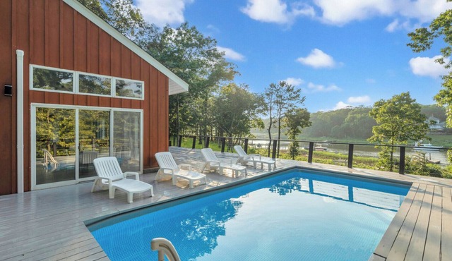 Beautiful Waterfront North Fork Home, Private Pool, Private Dock, Close to.