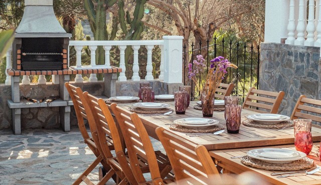 Beautifull Villa in the Middle of Nature, close to the beaches