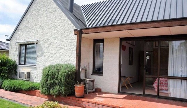 Beautifully presented townhouse