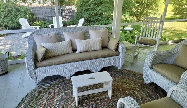 Beautifully restored Cottage on the Green in Dorset, Vermont
