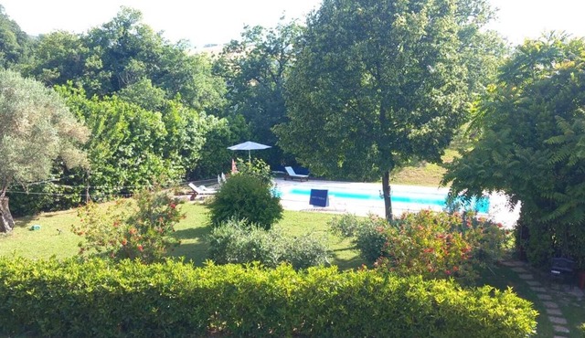 Beautilful rustic country house totally imersed in the county of Marche