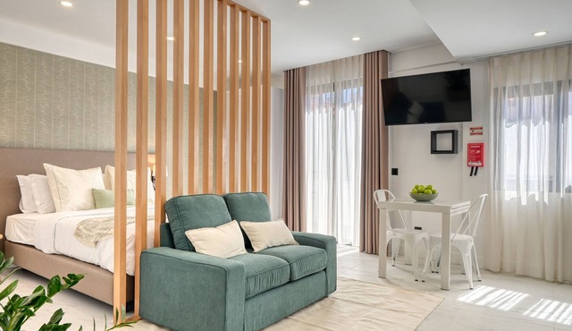 Beco Santa Emilia 4Q, a Home in Madeira