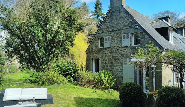 Bed and breakfast with its private garden in Suisse Normande