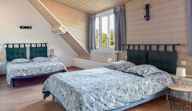 Bed and Breakfast 'À La Ferme' with Shared Terrace and Wi-Fi