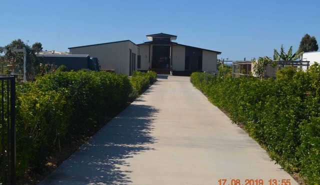 Bed and Breakfast at the doorstep of Fraser Island