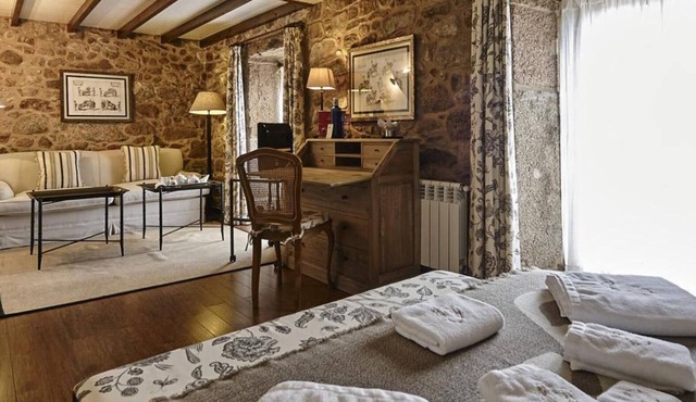 Bed and Breakfast 'Alca' with Private Garden and Wi-Fi